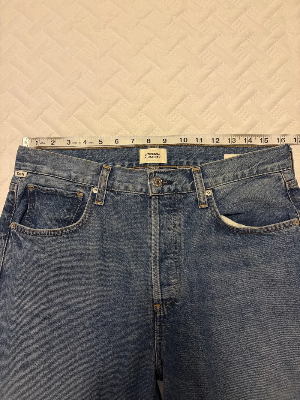 Citizens Of Humanity | Emery Crop Straight-Leg Jeans in Medium Blue